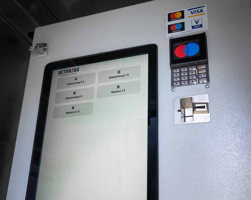 Bild vom Bedienterminal des Betonwerks. NARU-BETON-Fertigmischbeton-Fertigbeton.